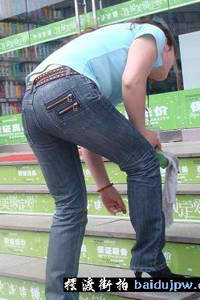 《小镇姑娘无删减播放》